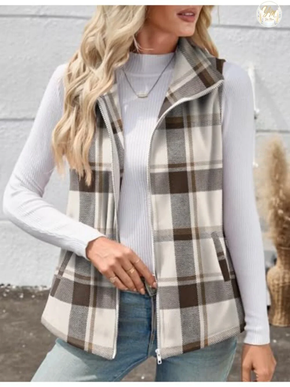 Women's Plaid Quilted Sleeveless Vest Zip Up Collared Outerwear with Pockets